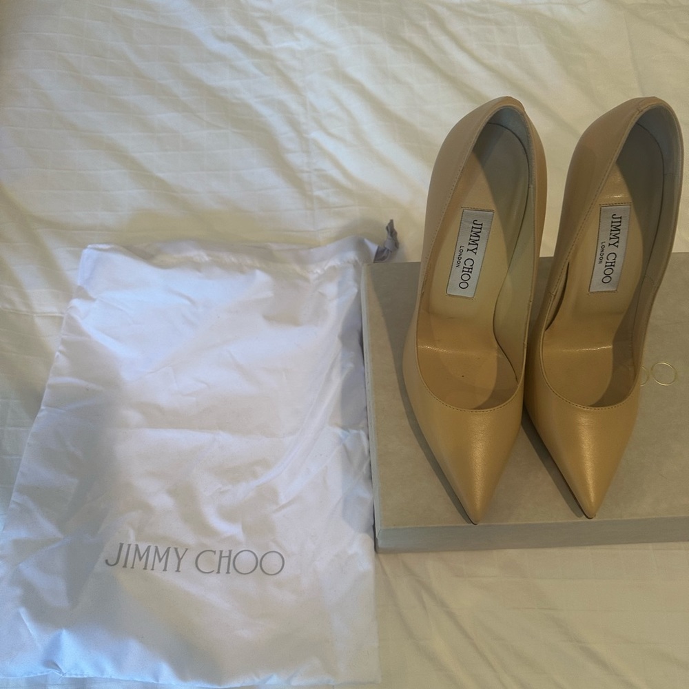 Jimmy Choo - Picture 3 of 4
